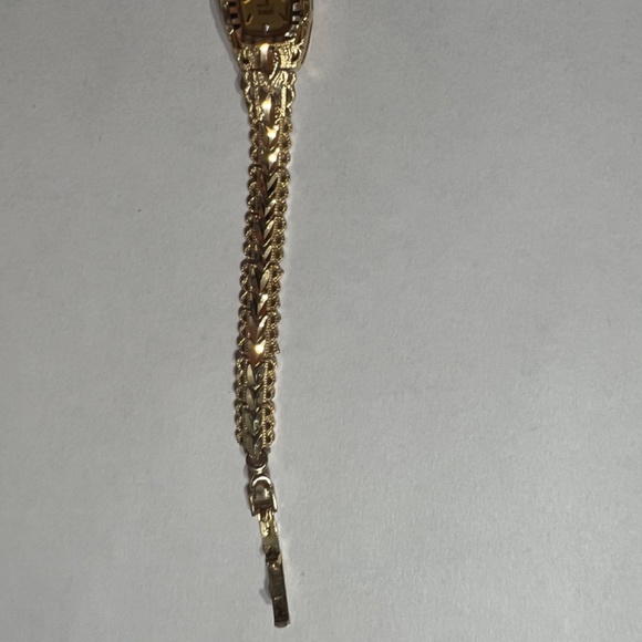 Geneve Classic Quartz 10K Gold ladies Watch - Picture 6 of 12